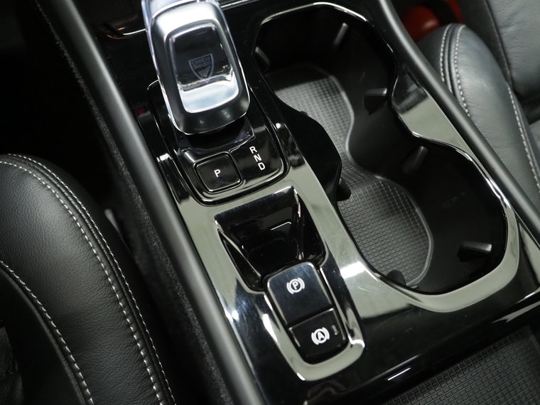Vehicle Image 39