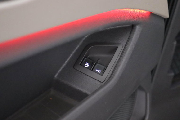 Vehicle Image 39