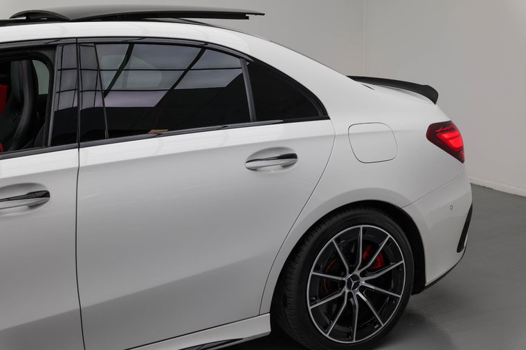 Vehicle Image 37