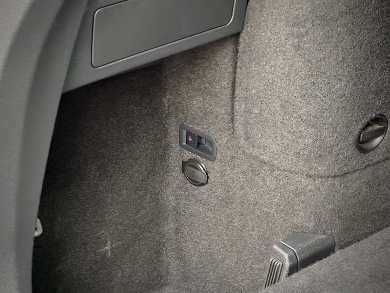 Vehicle Image 39