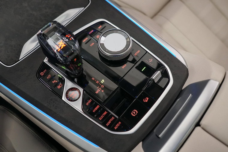 Vehicle Image 20