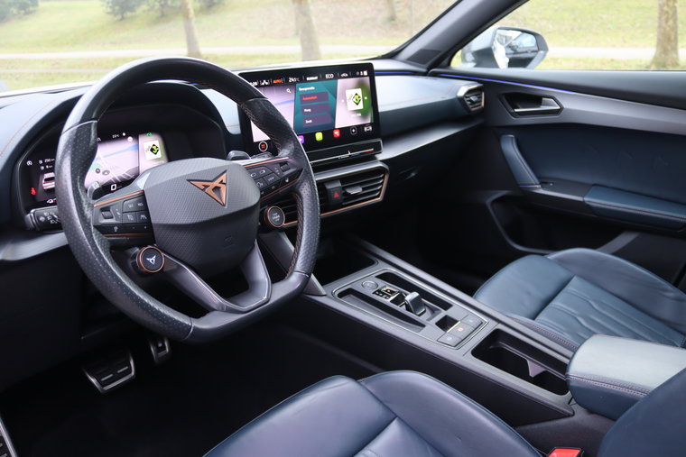 Vehicle Image 9