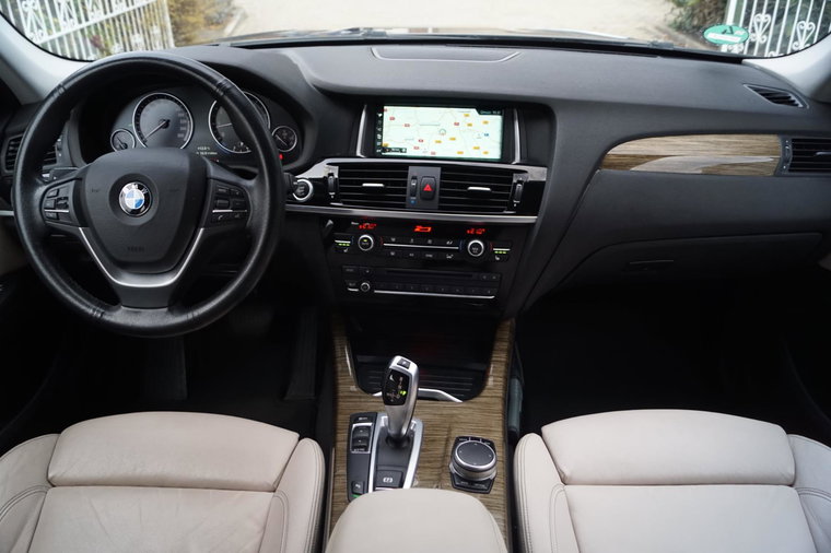 Vehicle Image 35