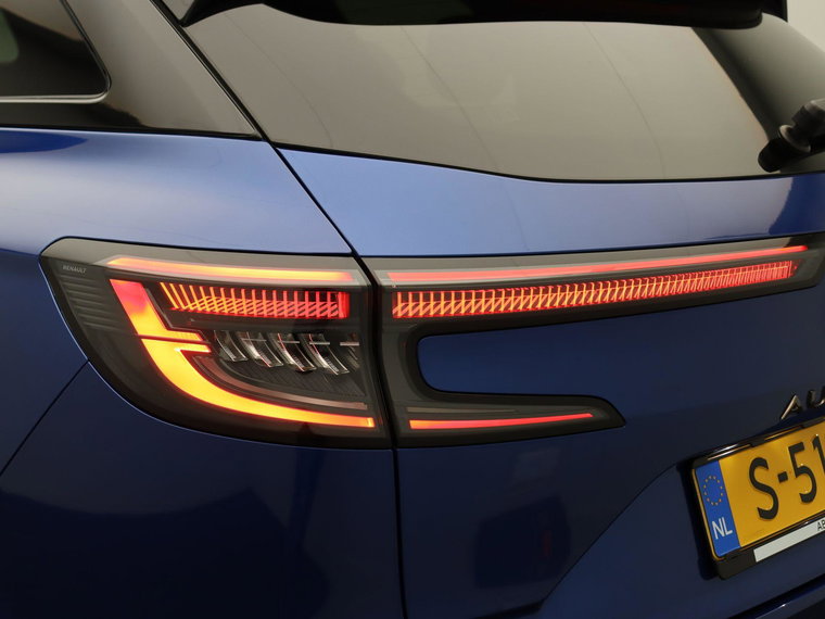 Vehicle Image 43