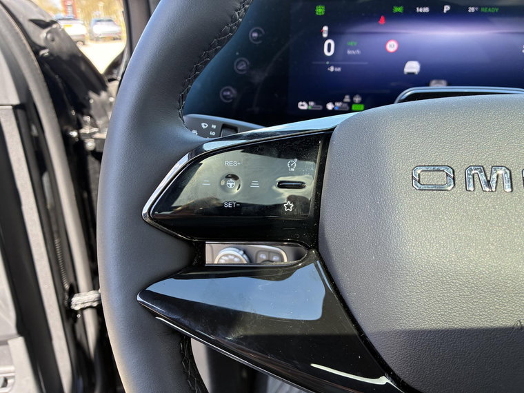 Vehicle Image 37