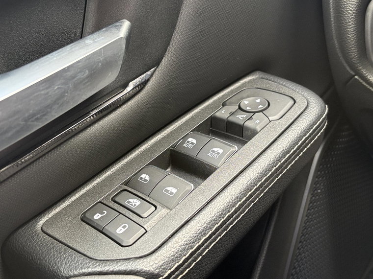 Vehicle Image 36