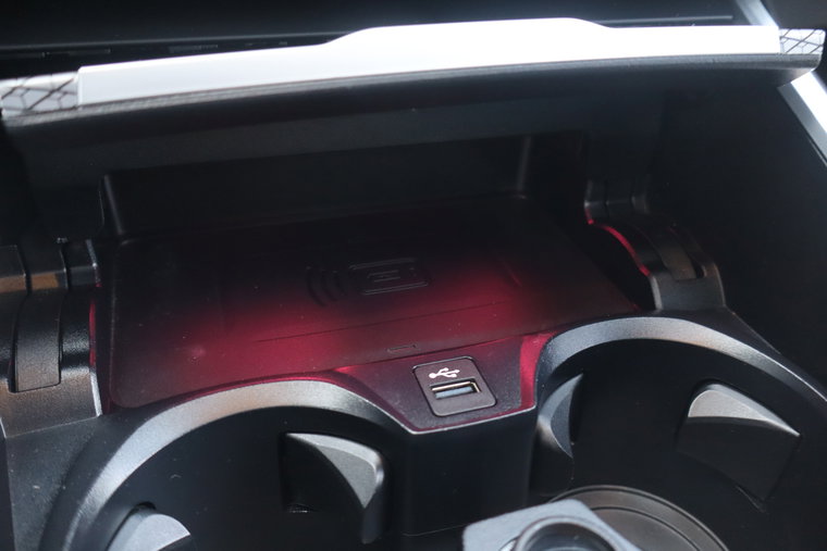 Vehicle Image 33
