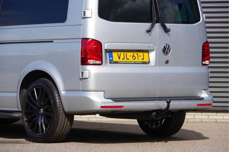 Vehicle Image 38