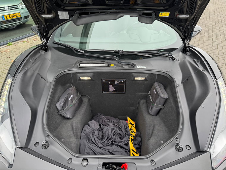Vehicle Image 32