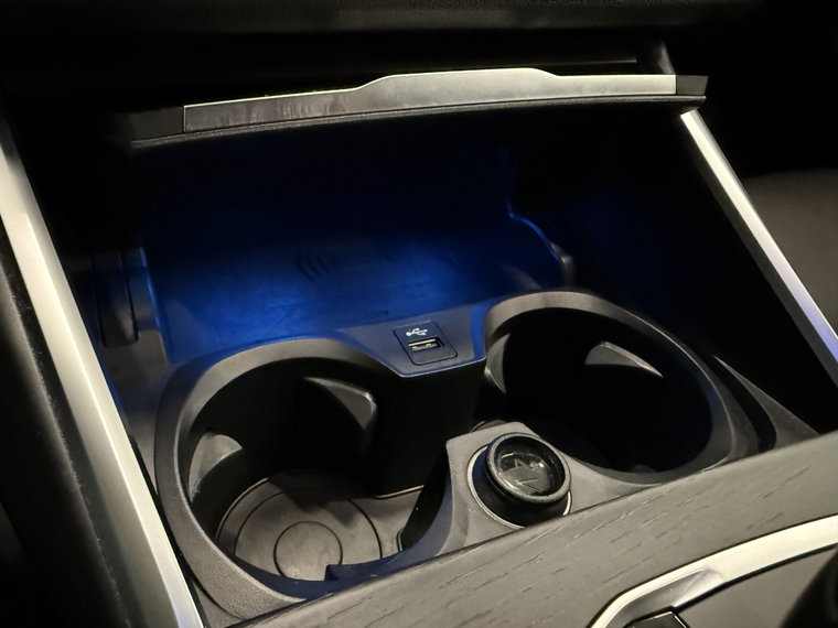Vehicle Image 40