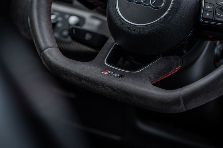 Vehicle Image 40