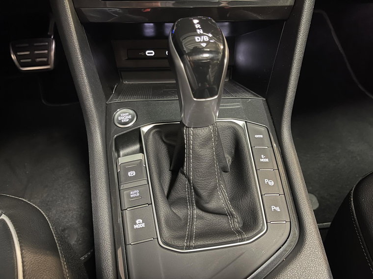 Vehicle Image 28