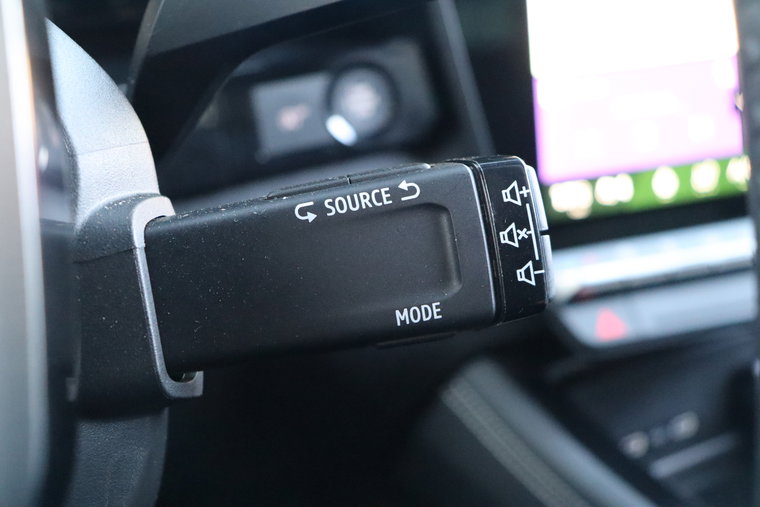 Vehicle Image 26