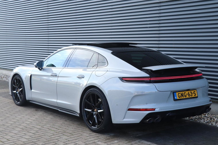 Vehicle Image 19