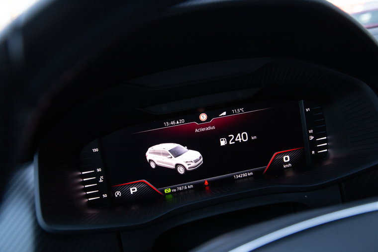 Vehicle Image 13