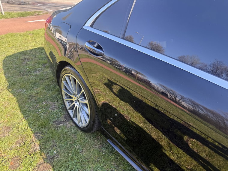 Vehicle Image 32
