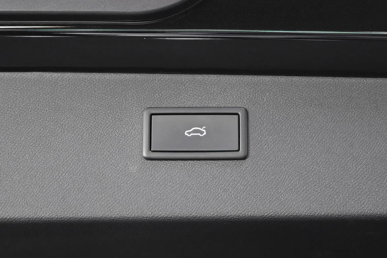 Vehicle Image 43