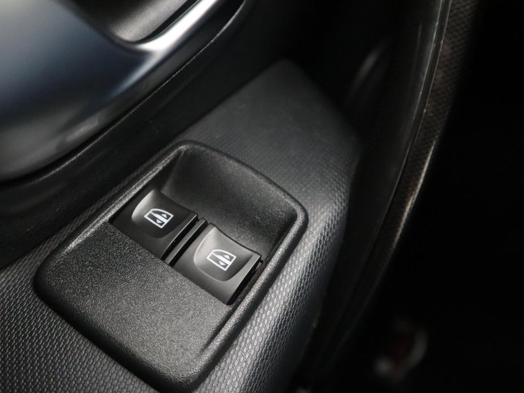 Vehicle Image 33