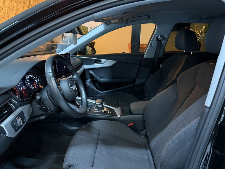 Vehicle Image 21
