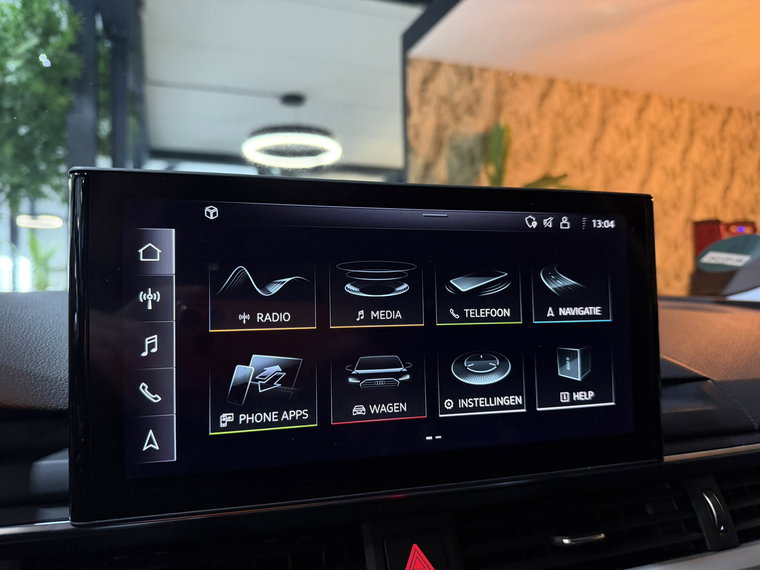 Vehicle Image 32