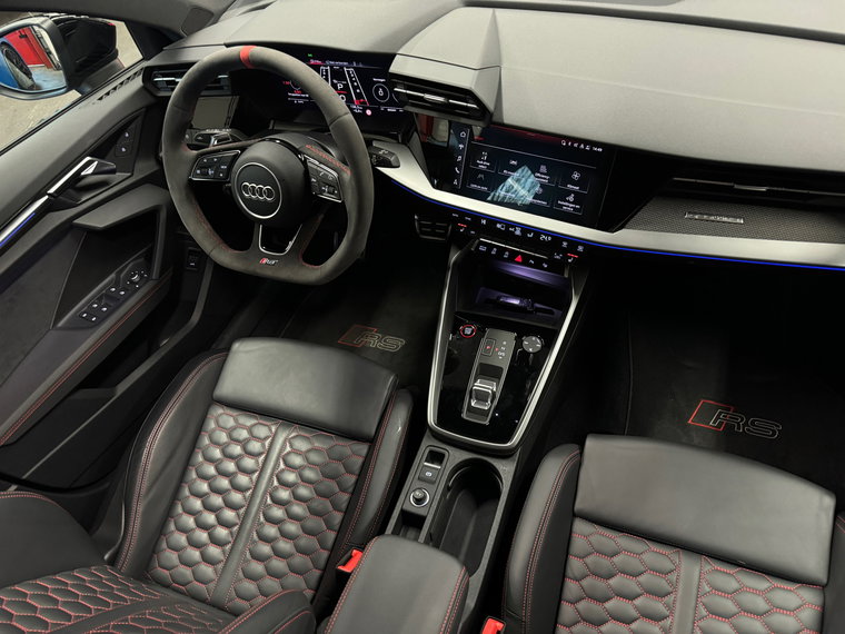 Vehicle Image 35