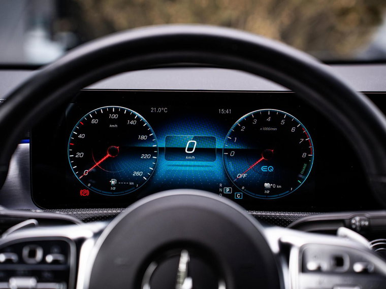 Vehicle Image 30