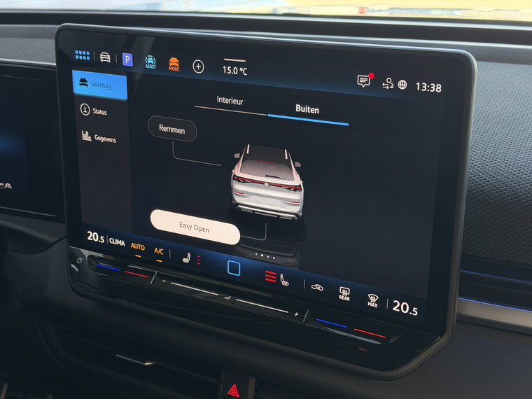Vehicle Image 43
