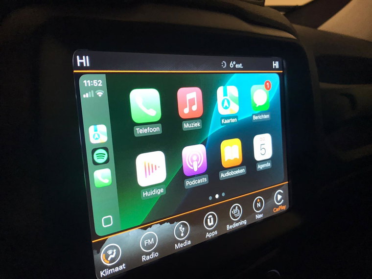 Vehicle Image 14