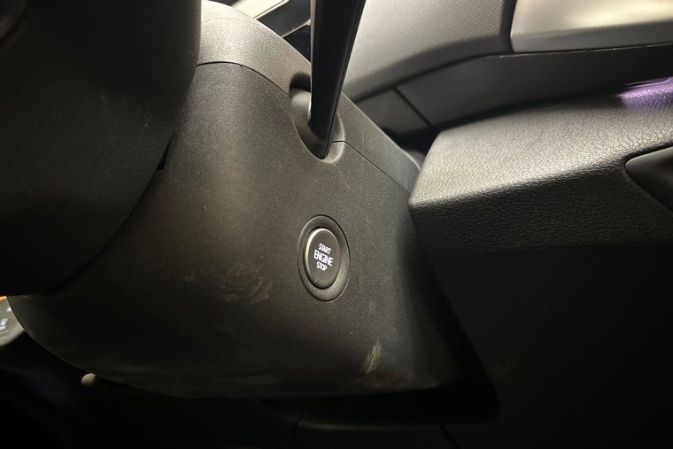 Vehicle Image 24