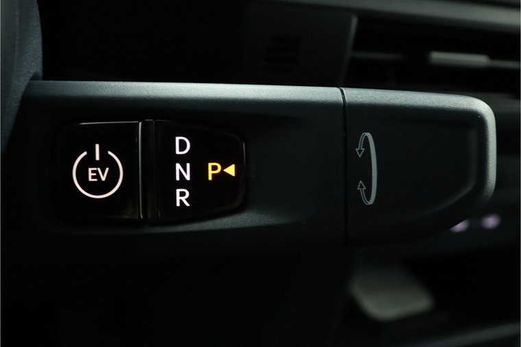 Vehicle Image 27