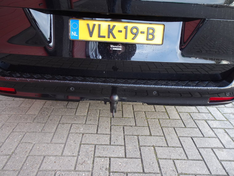 Vehicle Image 42