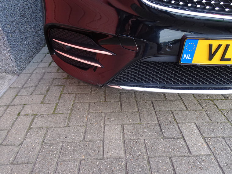Vehicle Image 52