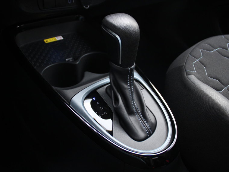 Vehicle Image 17
