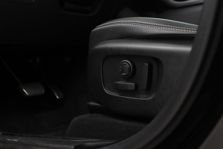 Vehicle Image 45