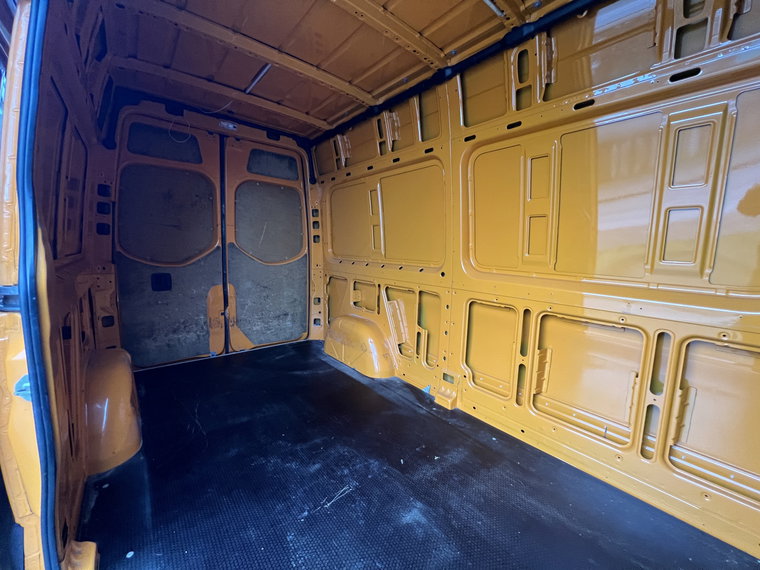 Vehicle Image 39