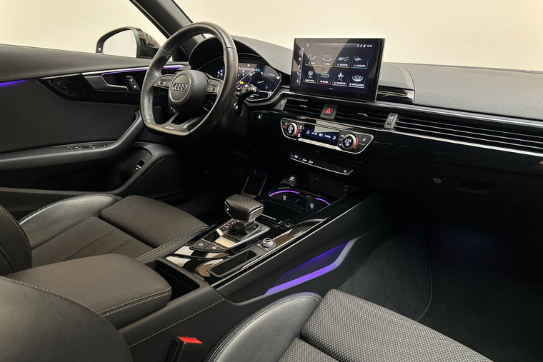 Vehicle Image 15