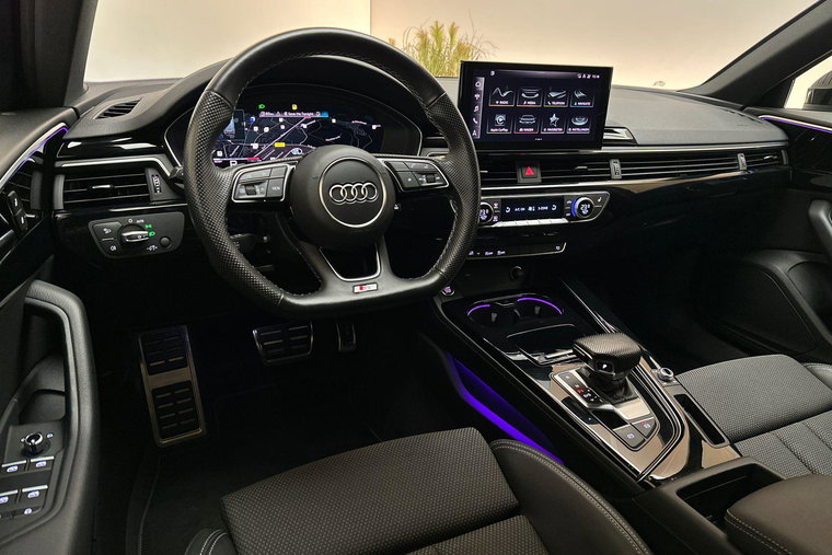 Vehicle Image 4
