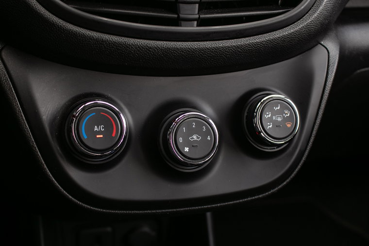 Vehicle Image 23