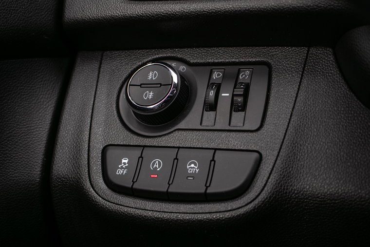 Vehicle Image 27