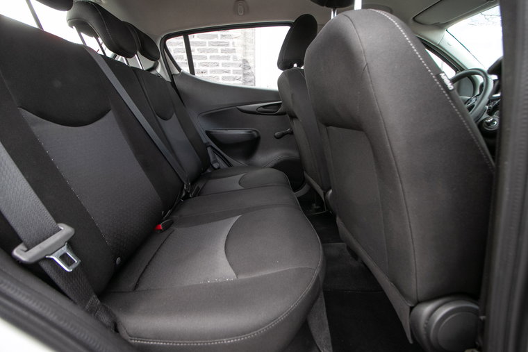 Vehicle Image 8