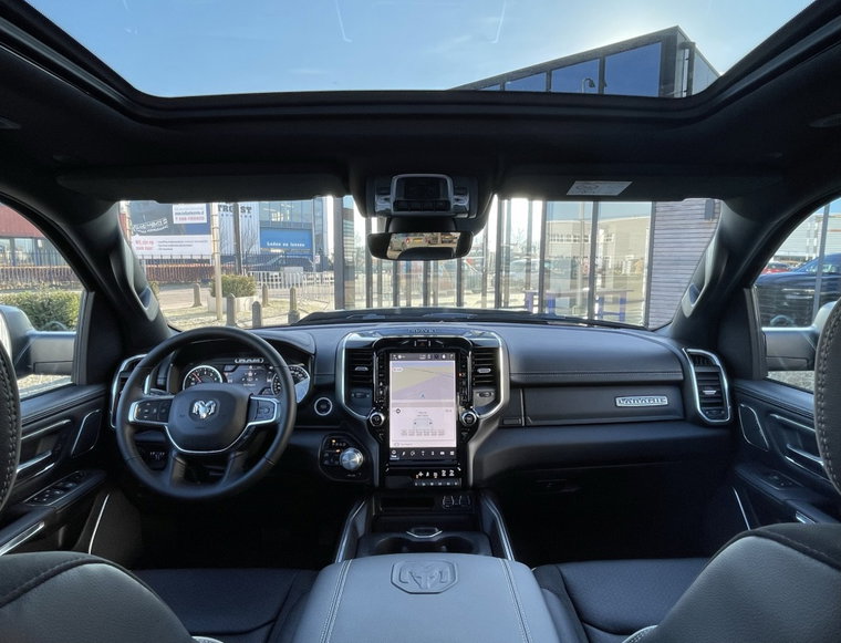 Vehicle Image 36
