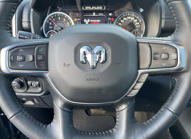 Vehicle Image 39