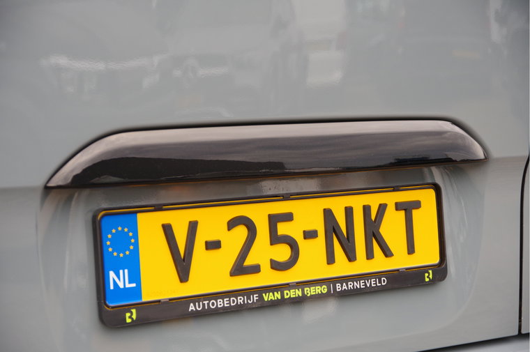 Vehicle Image 37