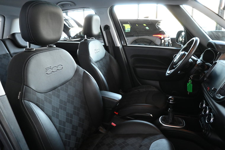 Vehicle Image 19