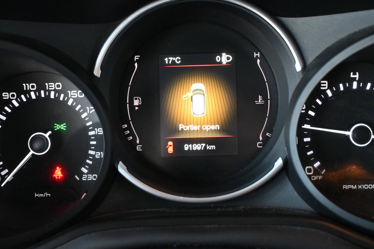 Vehicle Image 38
