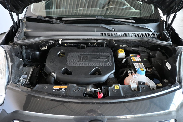 Vehicle Image 39