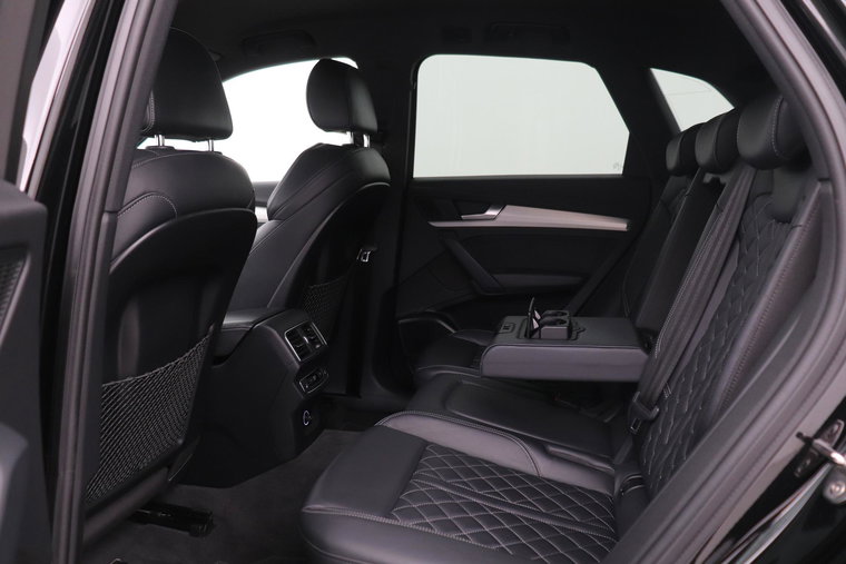 Vehicle Image 48