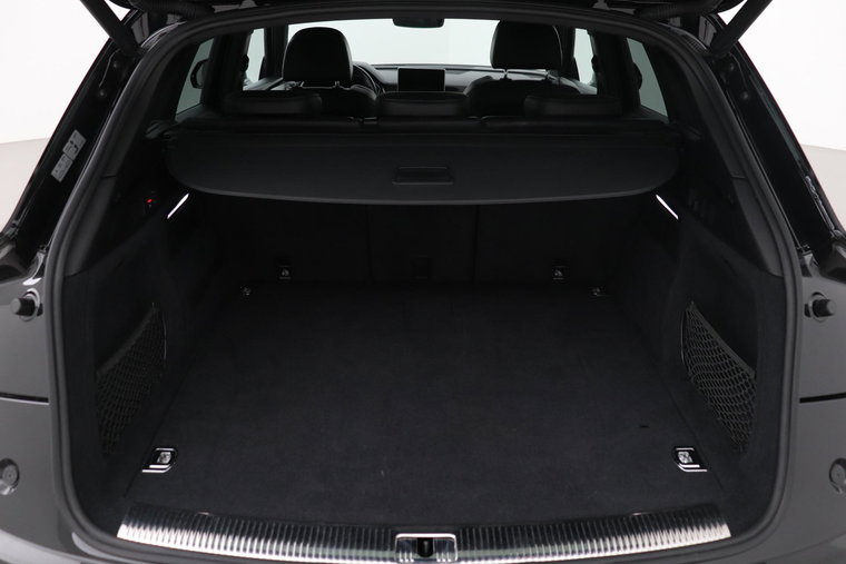 Vehicle Image 52