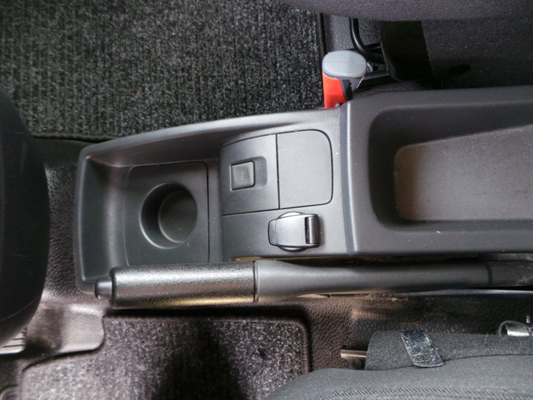Vehicle Image 14