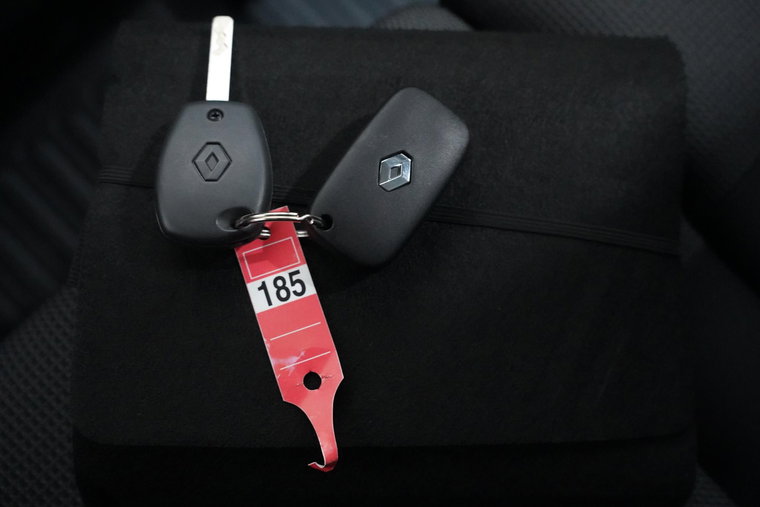 Vehicle Image 35